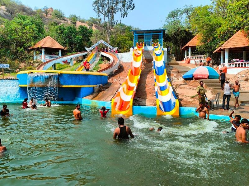 Kishkinda Heritage Resort Хампи Екстериор снимка