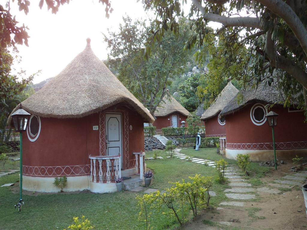 Kishkinda Heritage Resort Хампи Екстериор снимка